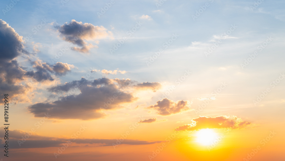 Obraz premium Sunset sky for background or sunrise sky and cloud at morning.