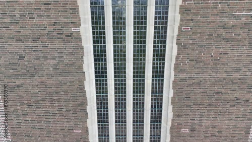 Discover Guildford Cathedral in Surrey, a stunning example of modernist architecture. Explore its serene atmosphere, impressive tower, and rich history. 