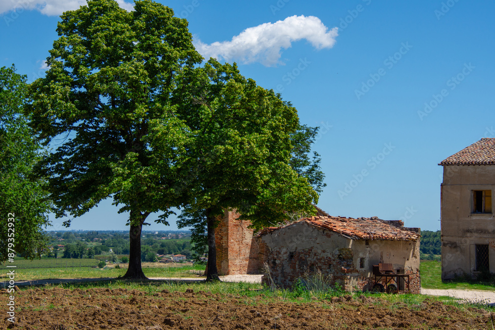 Old agricultural farm in Emilia-Romagna, Italy, with its ancient building. Old agricultural farm in Emilia-Romagna, Italy, with its ancient building.