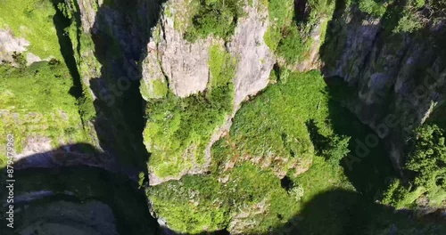 Discover the breathtaking beauty of Cheddar Gorge in Somerset! Marvel at towering limestone cliffs, explore hidden caves, and immerse yourself in nature's splendor. 