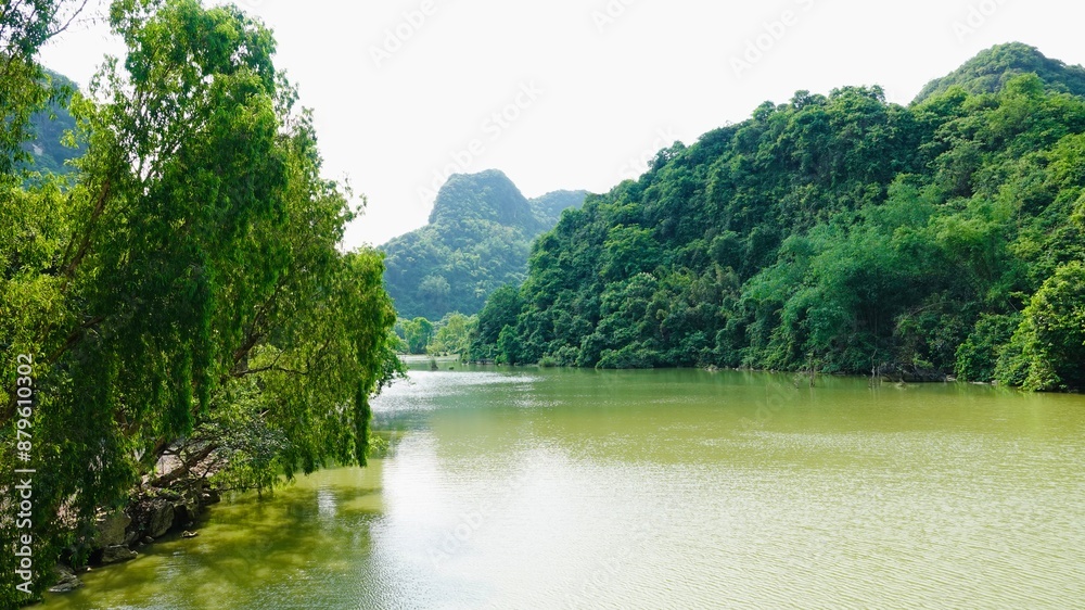 Die sog. Trockene Halong Bucht bei Ninh Binh in Vietnam