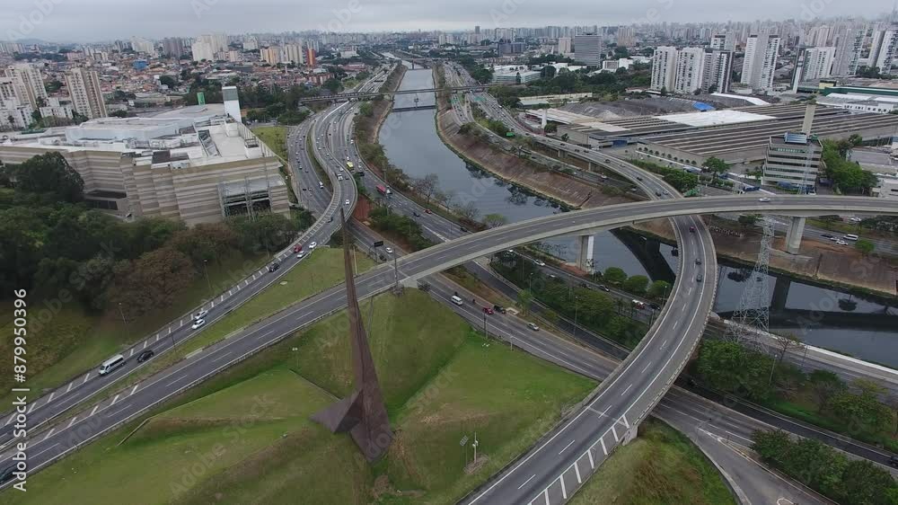 Access loop to the Bandeirantes Highway - São Paulo, Brazil Access loop to the Bandeirantes Highway - São Paulo, Brazil