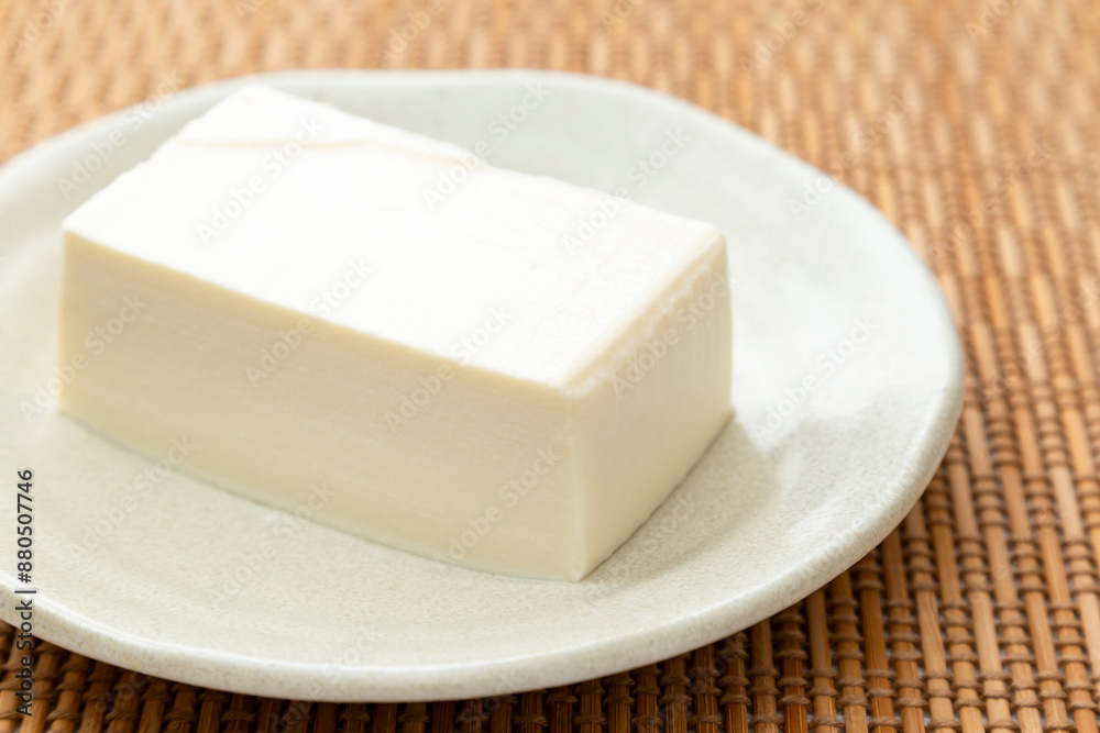 ランチョンマットに木綿豆腐 ランチョンマットに木綿豆腐