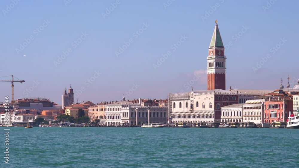 Exploring the Timeless Charm of Venice: Architectural Marvels and Coastal Beauty in the Adriatic Exploring the Timeless Charm of Venice: Architectural Marvels and Coastal Beauty in the Adriatic