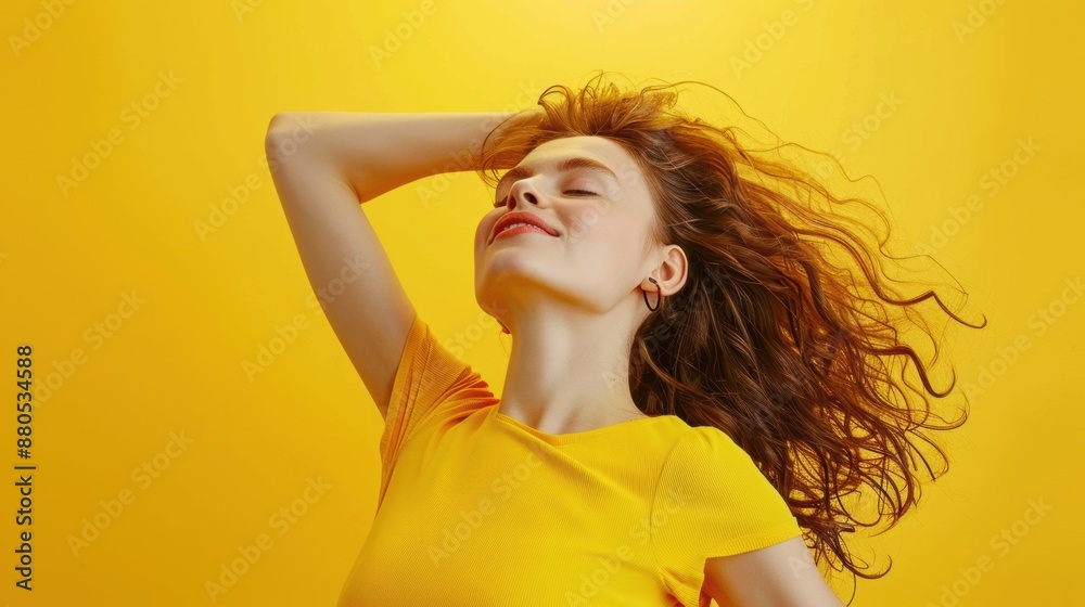 Naklejka premium Relaxed in Yellow