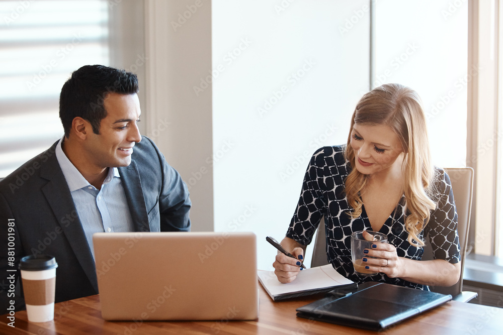 Obraz premium Businessman, woman and writing with laptop in office for real estate partnership, meeting and communication on due diligence. Investors, tech and talk on return of investment and property valuation.