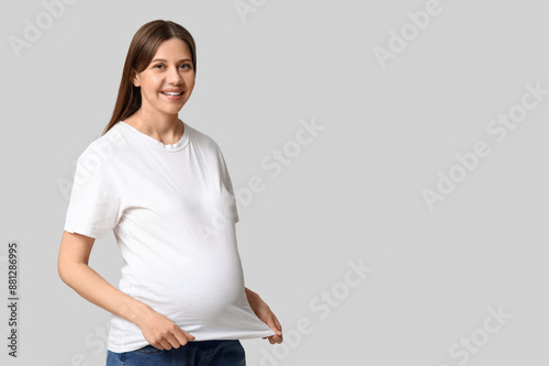Beautiful young pregnant wo...