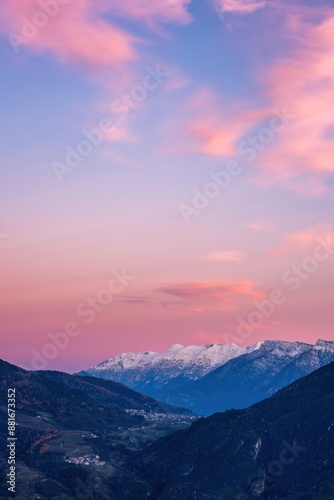 Photos Mountains covered in snow at sunset