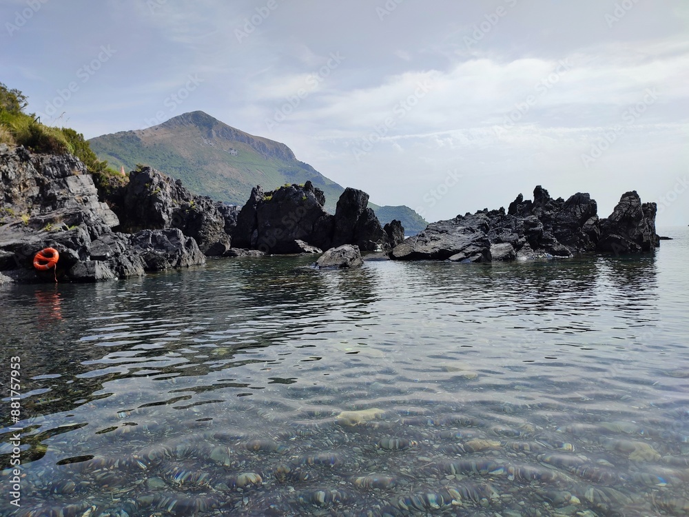 Maratea - Scogli presso la Spiaggetta di Illicini