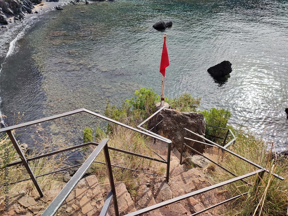 Maratea - Accesso alla Spiaggia di Calavecchia dal Villaggio illicini