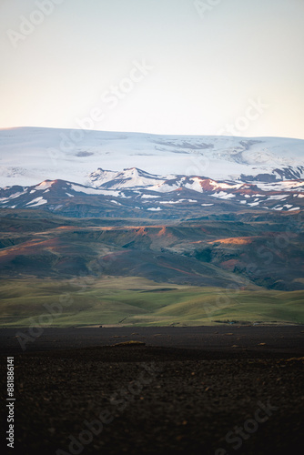 Obraz na płótnie Stunning view of a dramatic landscape during a beautiful sunset. Icelandic nature offers an incredible variety of landscapes, from fjords, to mountains, to glaciers, to lava fields. w salonie