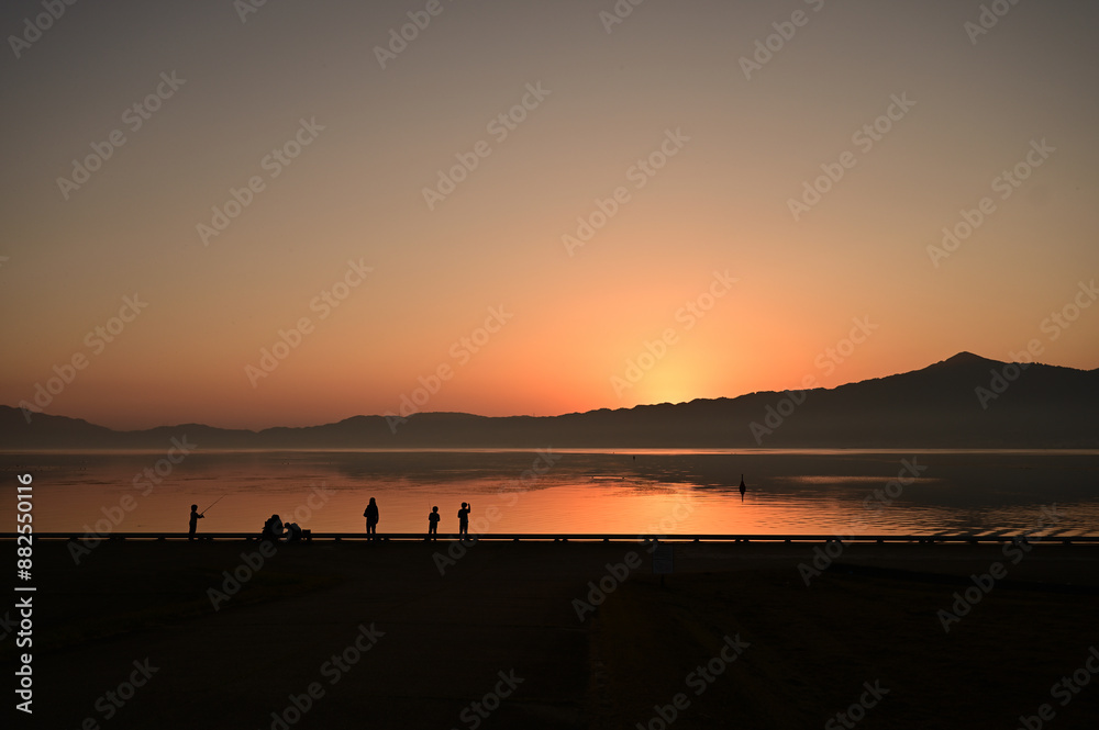 琵琶湖に沈む夕日 琵琶湖に沈む夕日