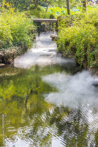 Obraz na płótnie Fog on the water in the humble administrators garden in Suzhou, China w salonie
