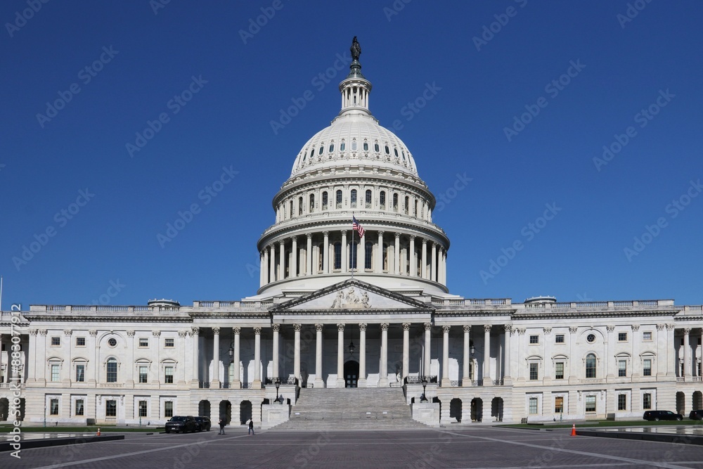 Naklejka premium Beautiful City of Washington DC – US Capitol – USA