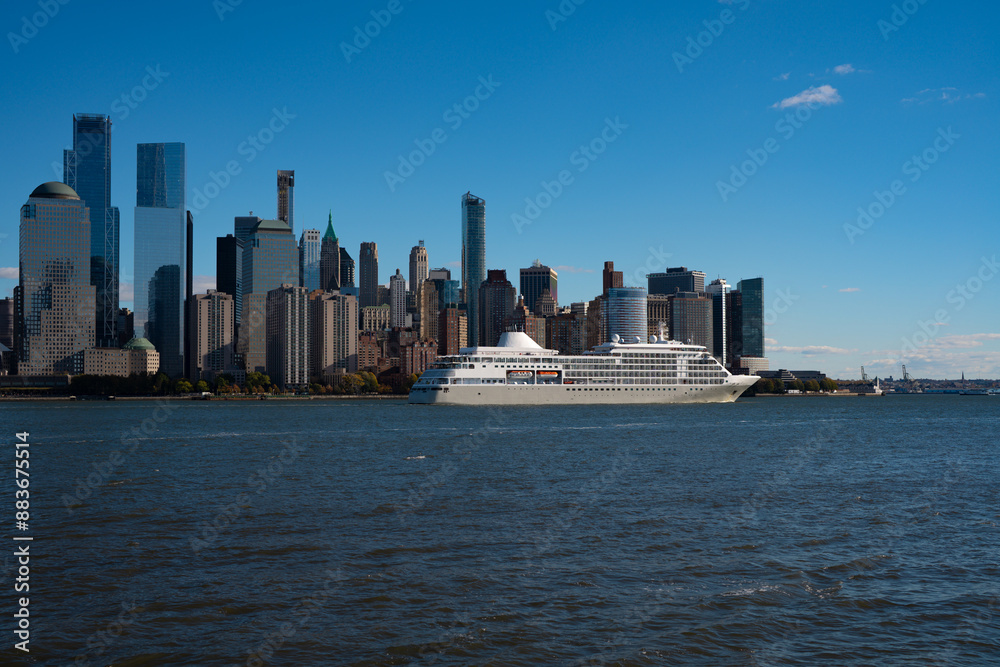 Obraz premium New York, United States. New York city skyline in Midtown Manhattan. USA, NYC, NY, Manhattan. American big city. Lower Manhattan skyline. I love NYC, New York.