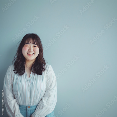 ぽっちゃりとした体型のアジア人女性