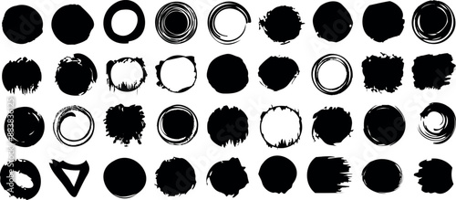 Grunge circle vector set, hand drawn rough circular brushstroke, abstract ink circle and round shape grungy texture