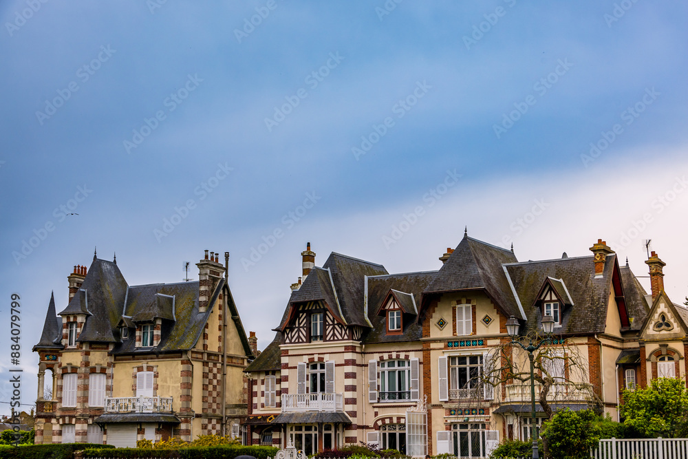 Fototapeta premium Dans les rues de Cabourg en Normandie