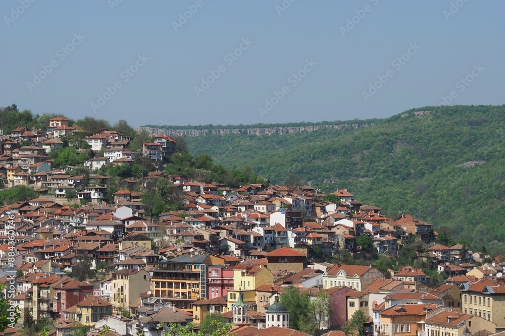 Naklejka premium Houses on the hill in Veliko Tarnovo city, Bulgaria