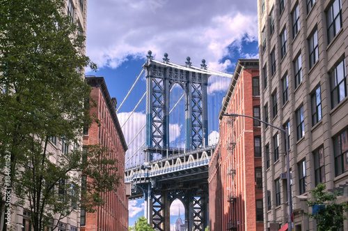Obraz na płótnie The Manhattan Bridge from Dumbo, Brooklyin, New York w salonie