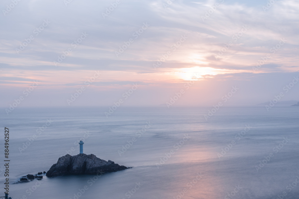 Fototapeta premium sunset over the sea