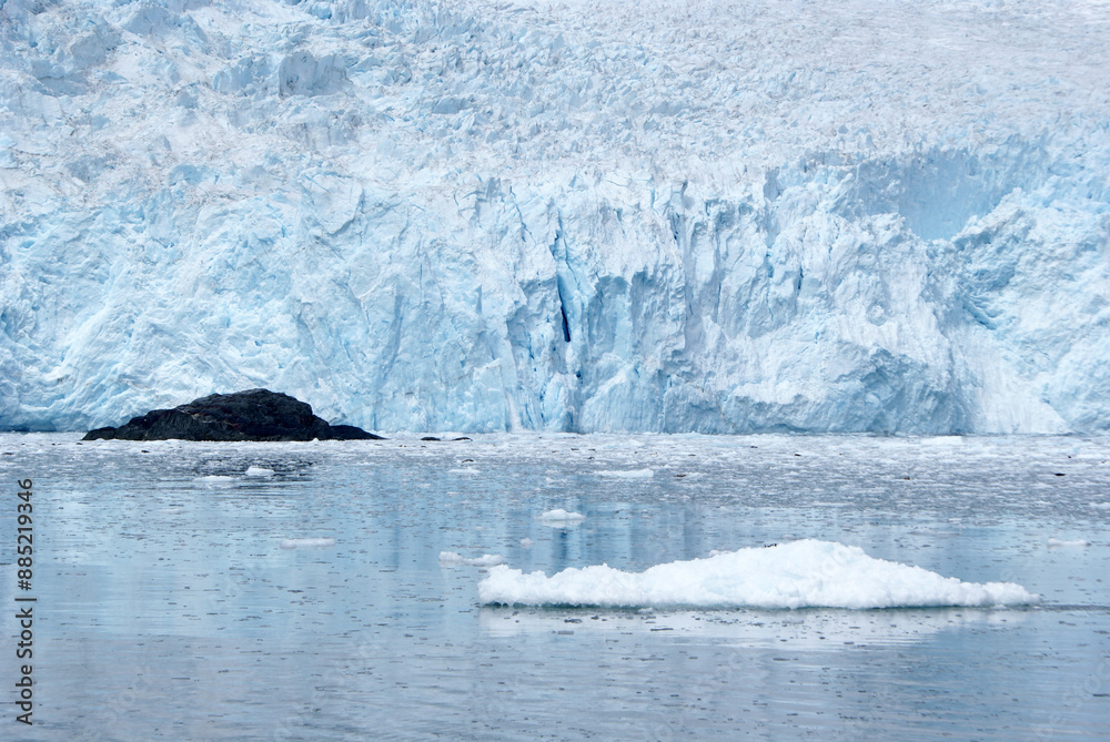 Fototapeta premium A view of an Alaskan glacier in June