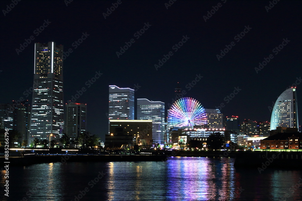 Naklejka premium 大さん橋から見たみなとみらいの夜景