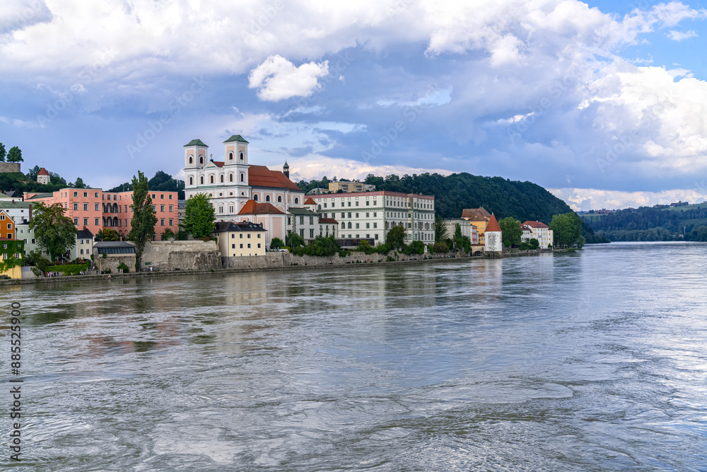 Obraz premium Beautiful Summer View of Passau, Germany
