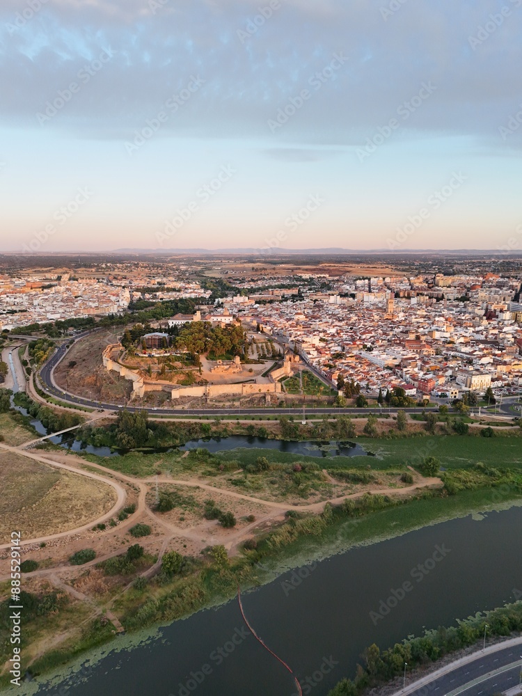 Fototapeta premium Atardecer en la Alcazaba de Badajoz