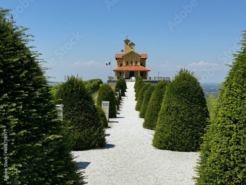 Sacrario di San Michele a Bastia Mondovì, in provincia di Cuneo. Monumento ai partigiani caduti nella 2° Guerra Mondiale.