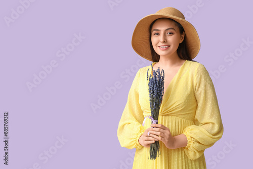 Beautiful young woman in ha...