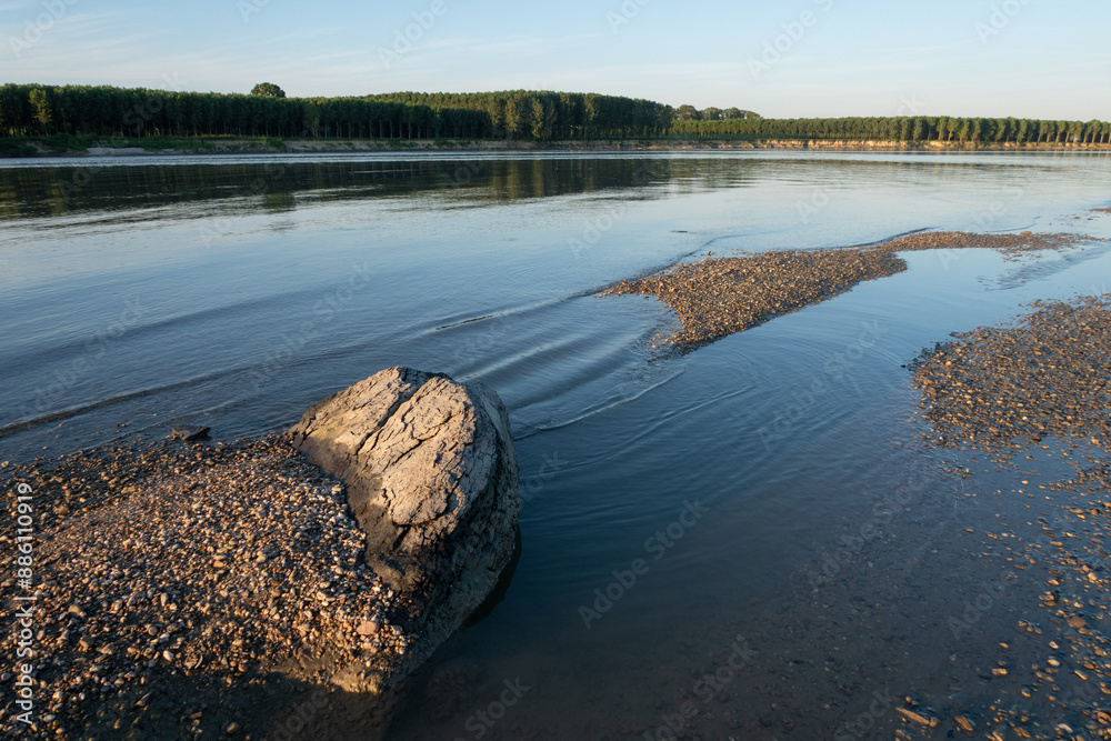 Po river landscape view panorama water riverbed horizon