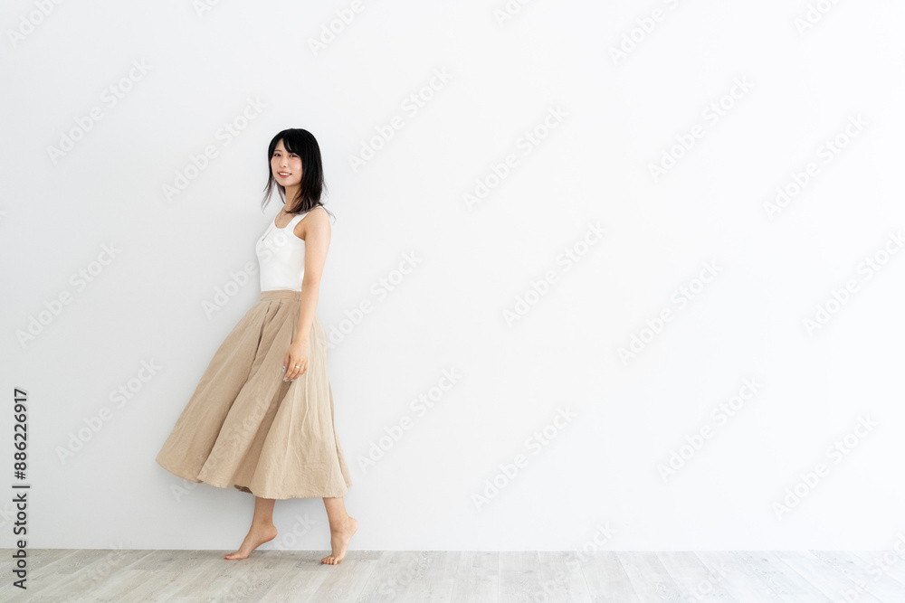 夏服の女性 夏服の女性