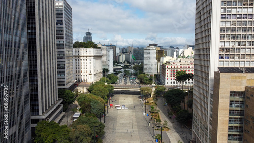 Centro da cidade de são paulo próximo a região do vale do anhangabau, sp, brasil photo