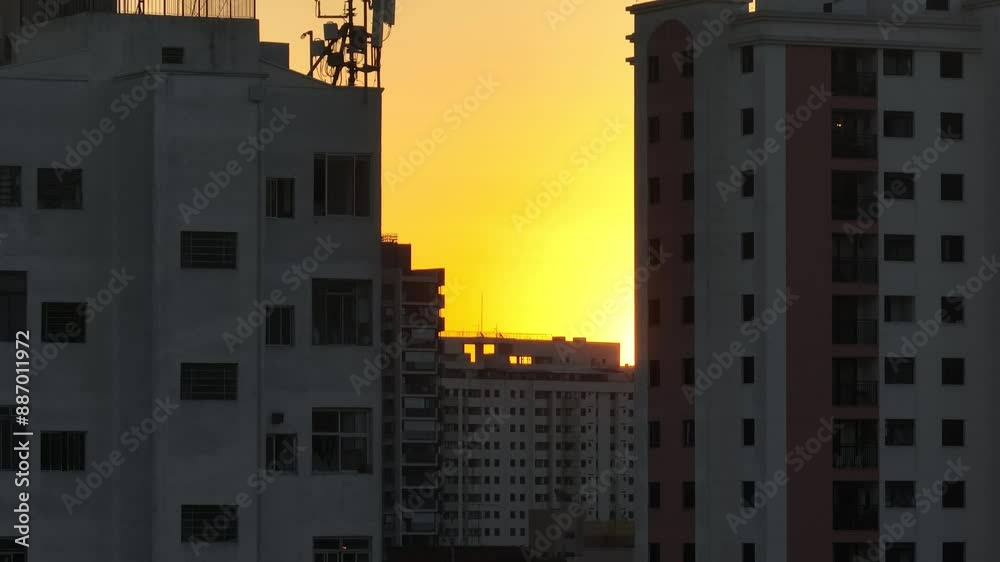 Por do sol na cidade de São Paulo, Brasil.
