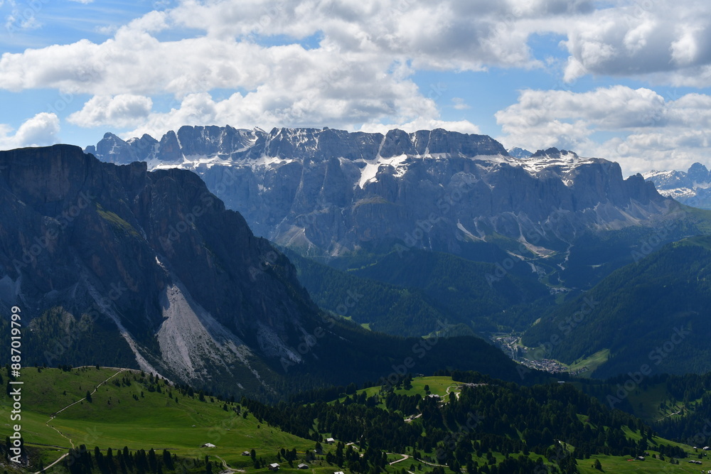 Fototapeta premium Schöne Landschaft auf Seceda in Südtirol 