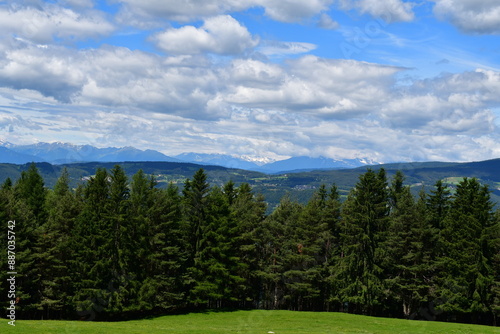 Obraz na płótnie Schöne Landschaft bei Völs am Schlern in Südtirol w salonie