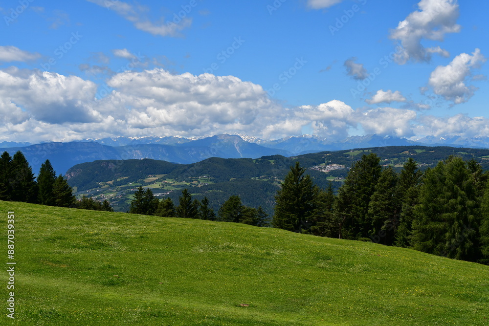Schöne Landschaft bei Völs am Schlern in Südtirol