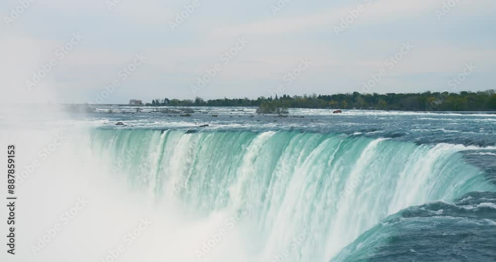 Experience mesmerizing beauty of Niagara Falls, scenic wonder offering