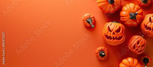 Halloween themed pumpkin de...