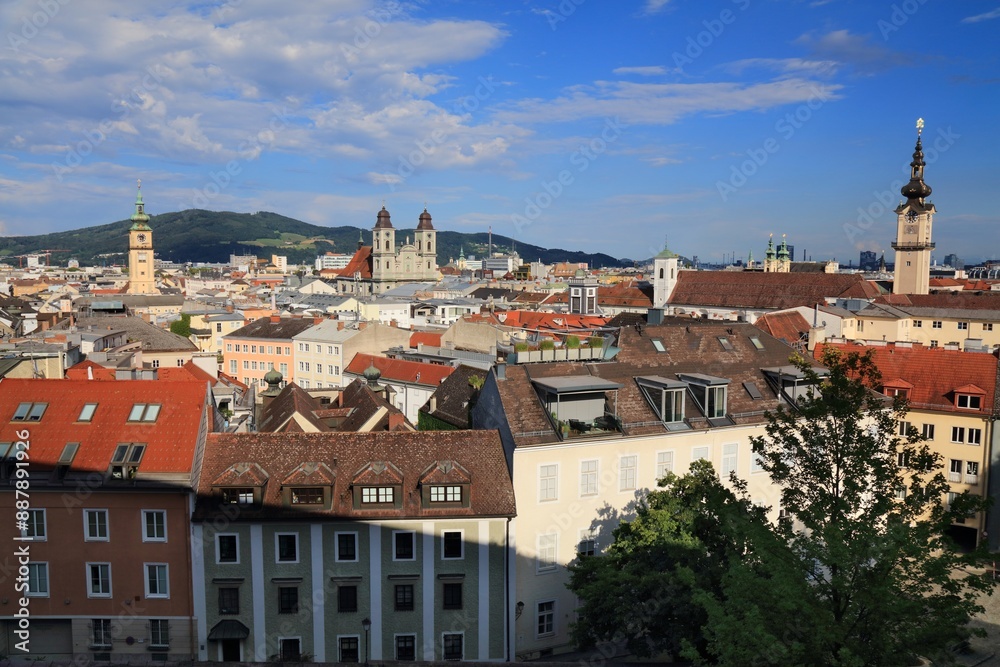 Fototapeta premium Summer view of Linz, Austria