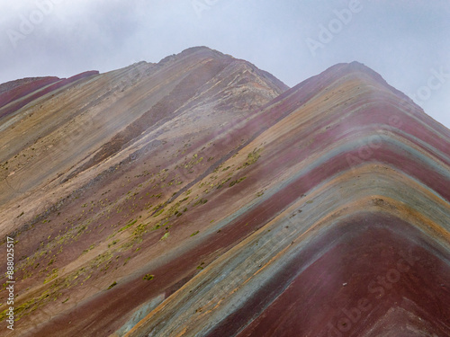 montaña siente colores en la cordillera de Vinicunca, cuzco, perú 