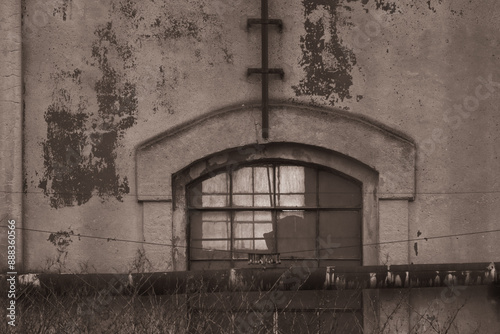 old abandoned building