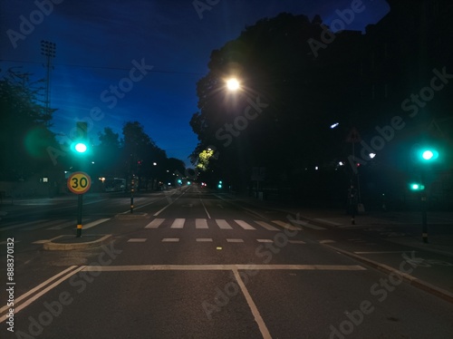 incrocio notturno photo