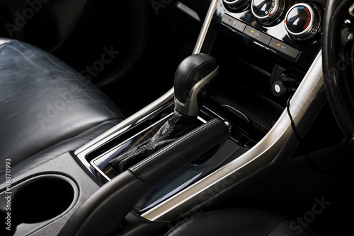 Canvas-taulu automatic transmission shift selector in the car interior