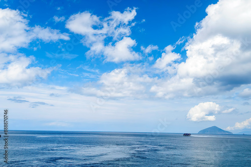 新島の新島港から東京へ向け出航する東海汽船さるびあ丸
東京都伊豆諸島式根島-2020年10月
 photo