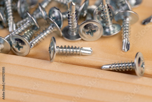 steel self-tapping screws for working with wooden products