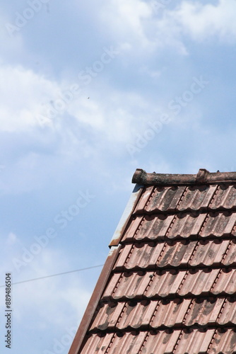 roof angle and sky