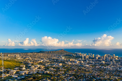 Foto View of East Honolulu, Mānoa, and Waikīkī from Pu'u 'ōhi'a Mount Tantalus on O'a