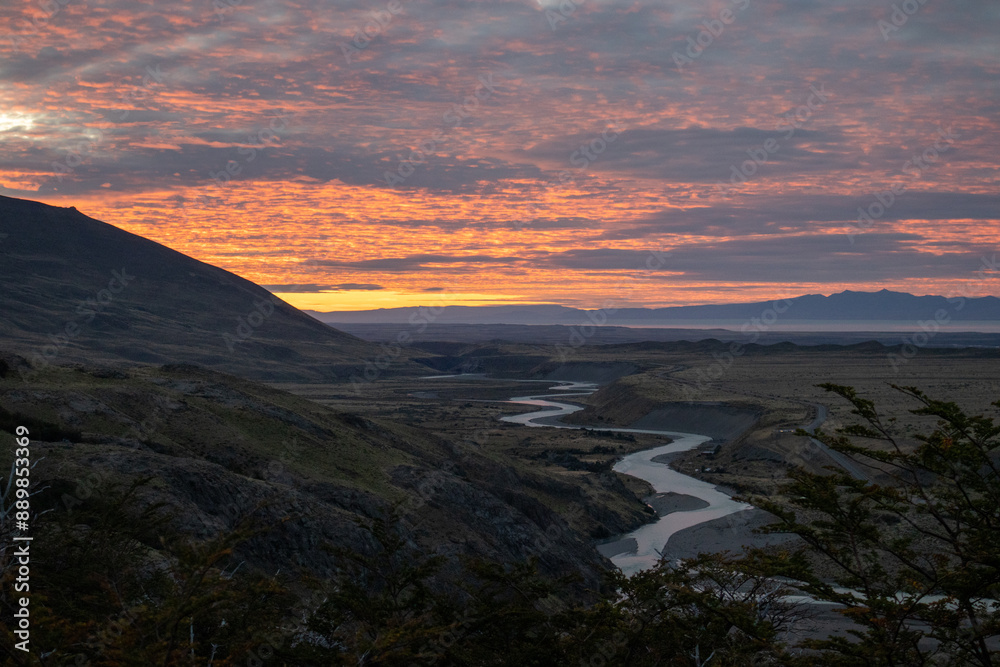 Fototapeta premium sunrise over the mountains
